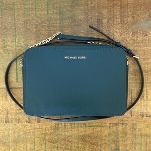 Michael Kors Croasbody